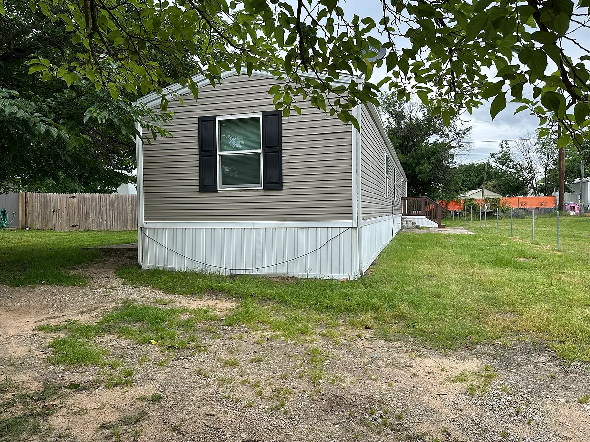 Building Photo - 1517 Partridge Ct