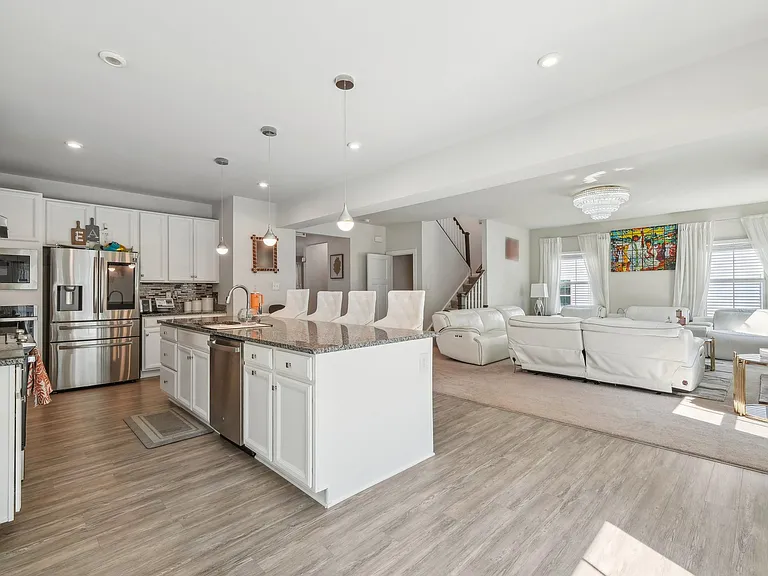16007 Cambria Cove Blvd — Photo 9