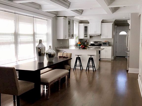 2nd image of 6150 N Campbell Ave #2
