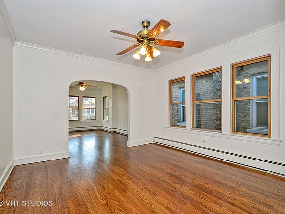 3rd image of 5040 N Lowell Ave