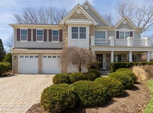619 Ames St, Libertyville, IL 60048