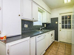 9306 Oak Knoll Ln, Houston, TX 77078