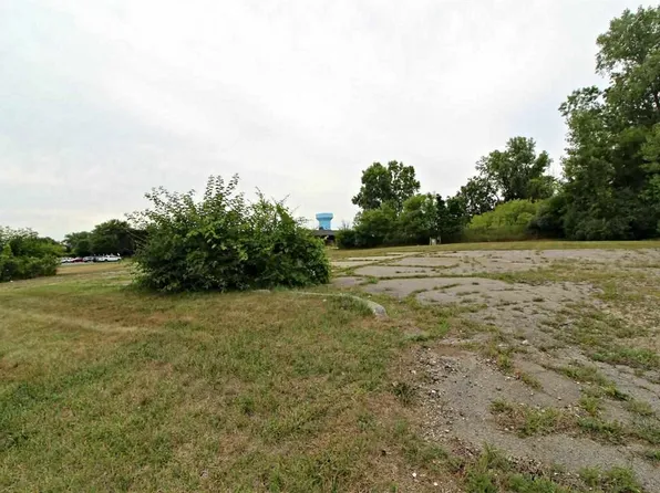 3309 Beecher Rd, Flint, MI 48503