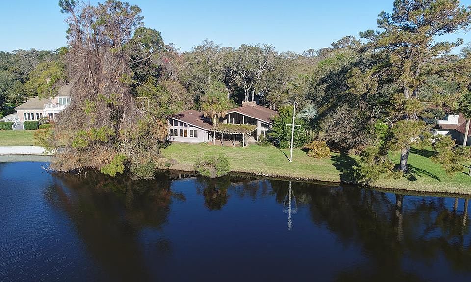 1st image of 1410 S Windward Dr