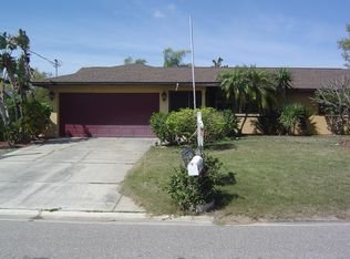 6320 Jamaica Cir E, Apollo Beach, FL 33572