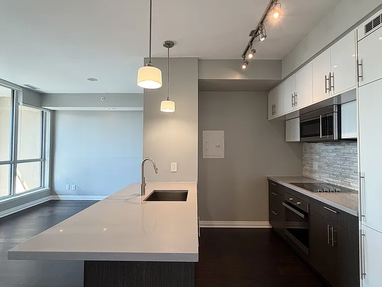 8 Mercer St #2107 — Photo 7