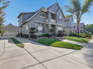810 Lawrence Dr, Gilroy, CA 95020
