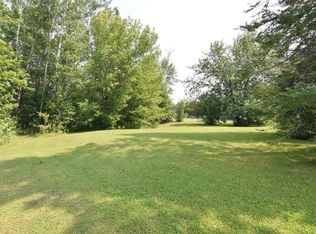 4 Saint NE, Baudette, MN 56623