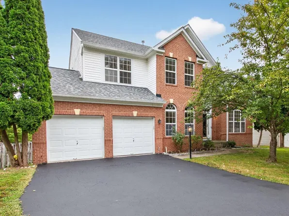 19323 Moon Ridge Dr, Germantown, MD 20876