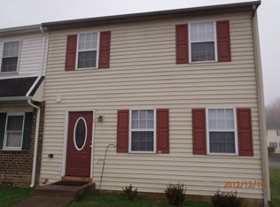 2 Curlew Cir, Newark, DE 19702