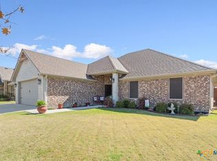 2611 Emerald Dove Dr, Temple, TX 76502