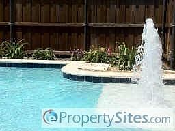 3rd image of 1486 Englewood Dr
