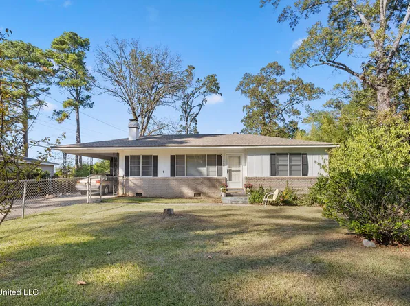 1966 Gloria Dr, Pearl, MS 39208