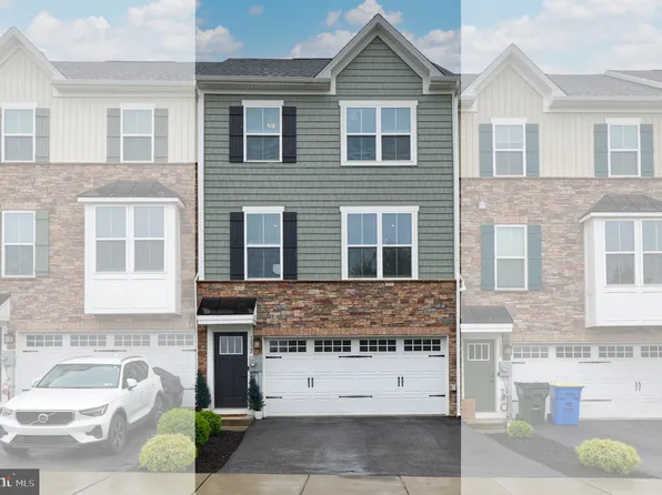 1032 Rosecroft Ln #15, York, PA 17403