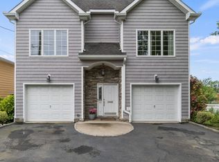 43 Princeton Pl, Clifton, NJ 07014