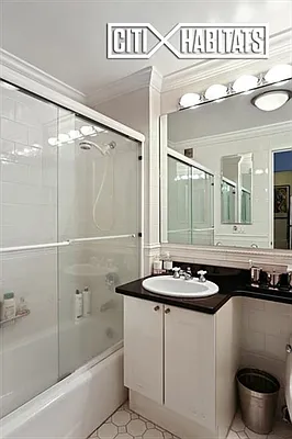 Rented by Akam Sales and Brokerage | media 24