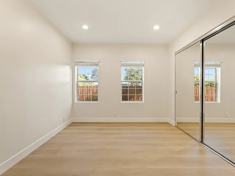 9716 Felton Ave — Photo 21