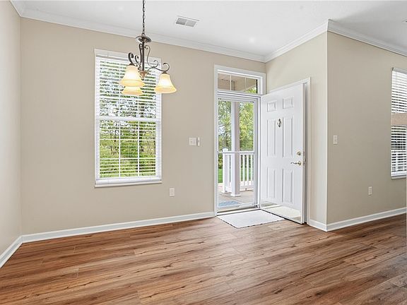 3rd image of 308 Sonie Dr