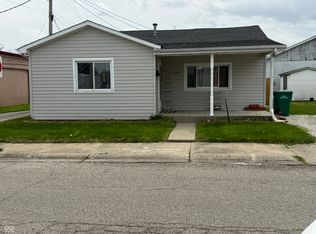 1681 R Ave, New Castle, IN 47362