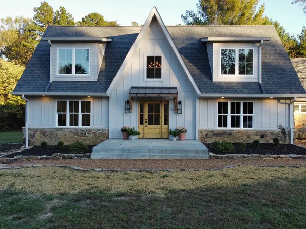 5941 S Poplar Grove Rd, Columbus, IN 47201