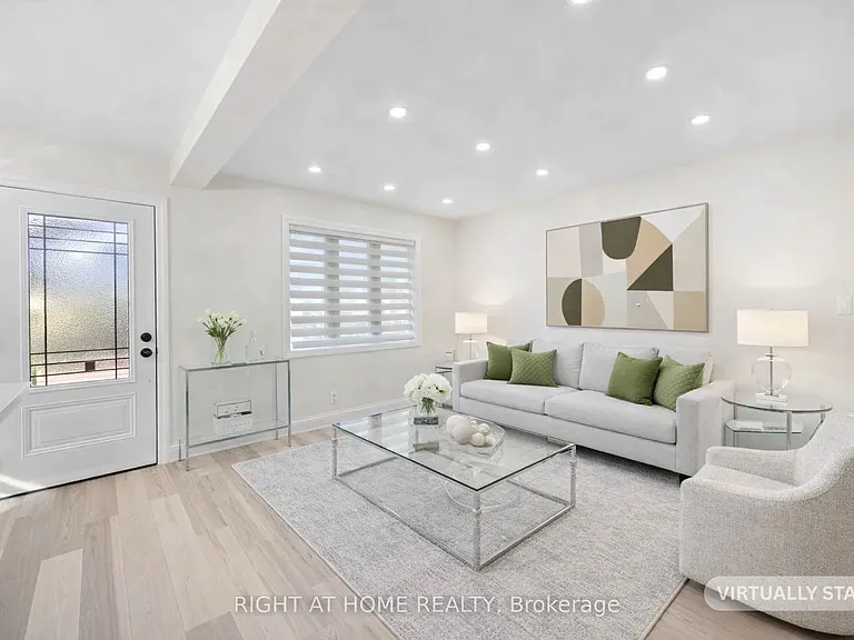 961 Victoria Park Ave — Photo 1
