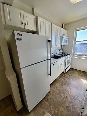 4th image of 6561 Saunders St APT 7B