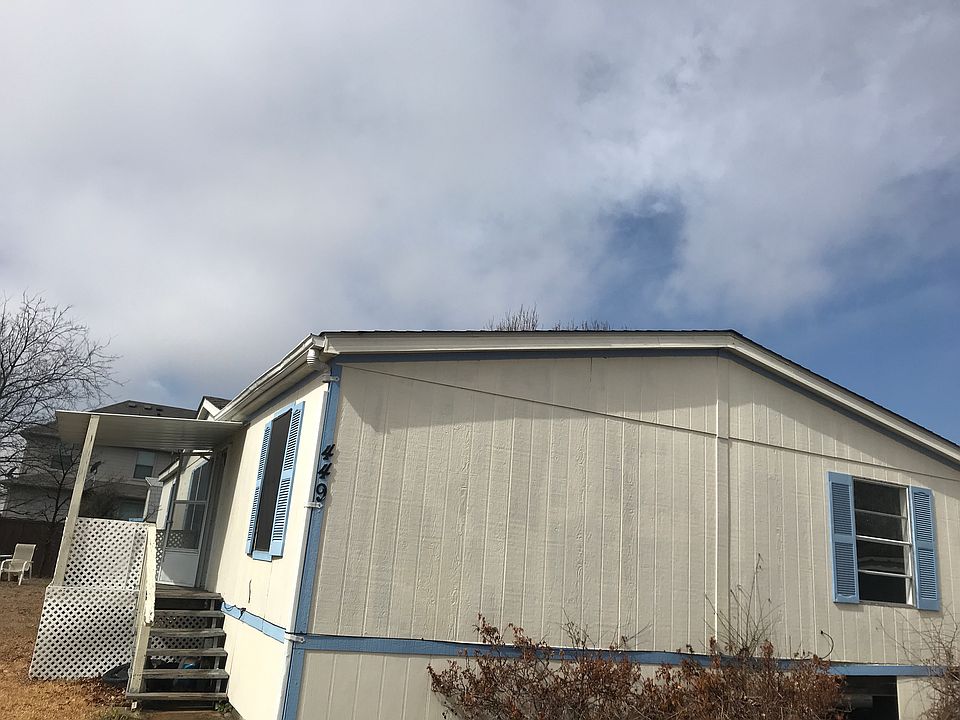 1st image of 449 Woodgrove Dr