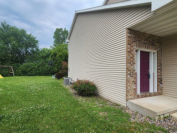 2nd image of 713 Edge Point Ct #1