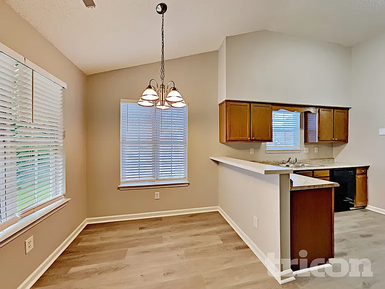 7819 Bar Harbor Dr — Photo 5