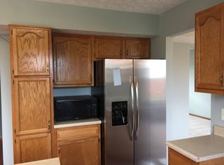 62 Meadowcrest Dr, Franklin, OH 45005