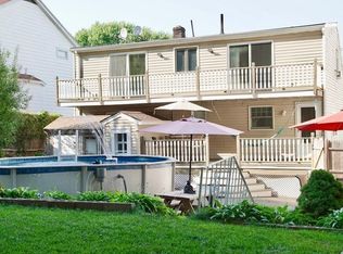 54 Reservoir Ave, Revere, MA 02151