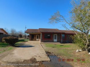 1424 Ponderosa Rd, Lambert, MS 38643