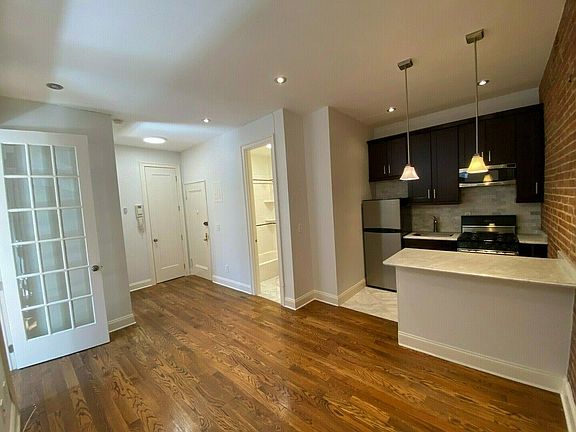 5th image of 223 W 20th St #A4