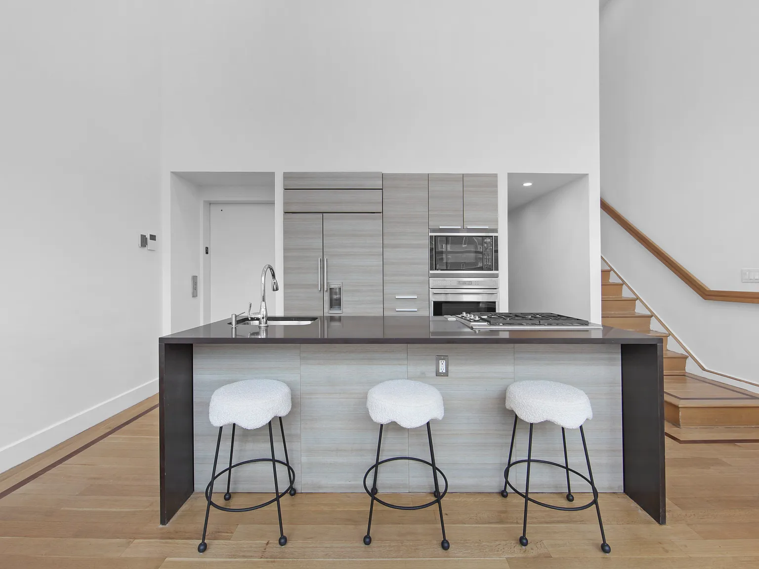 147 Lexington Avenue — Photo 2