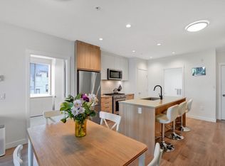 707 Como Lake Ave #311, Coquitlam, BC V3J 0J5