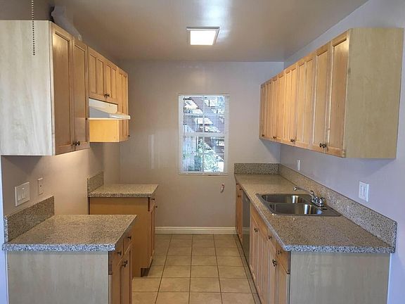 3rd image of 405 N Marengo Ave APT 15