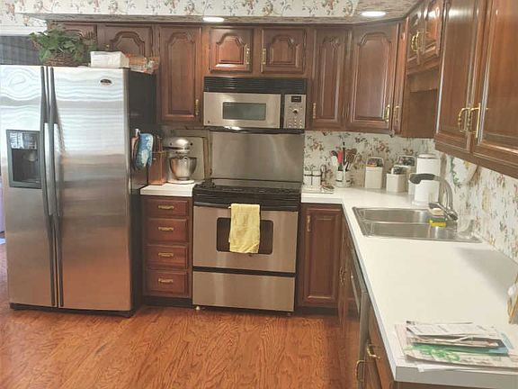 2nd image of 6756 Moss Lake Dr