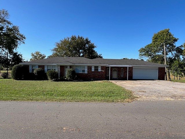 1st image of 555 Cabin Creek Ave