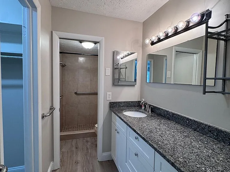 4380 Lake Underhill Rd — Photo 16