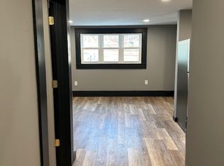 559 4th St APT 1F, Troy, NY 12180
