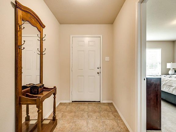 5th image of 504 Lead Creek Dr