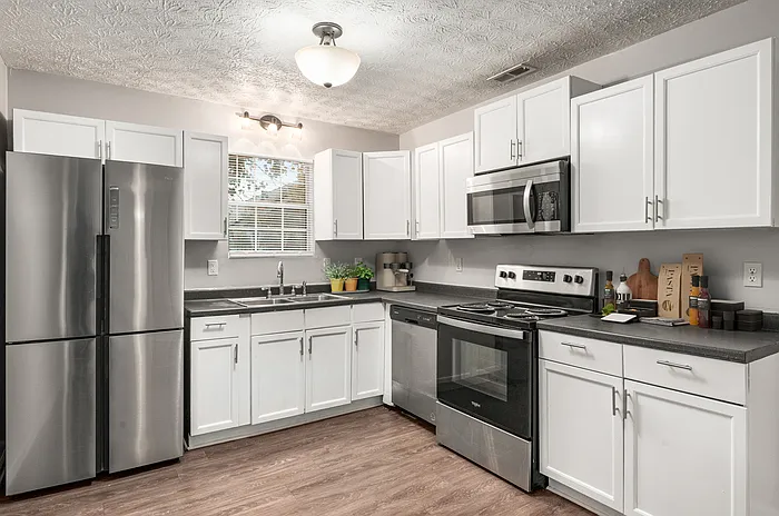 207 Antebellum Ct — Photo 8