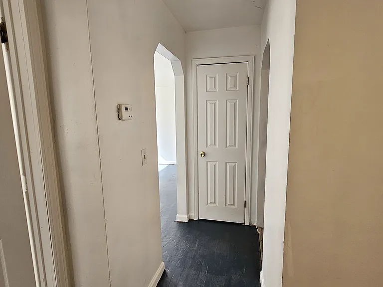 1517 Helen St — Photo 2