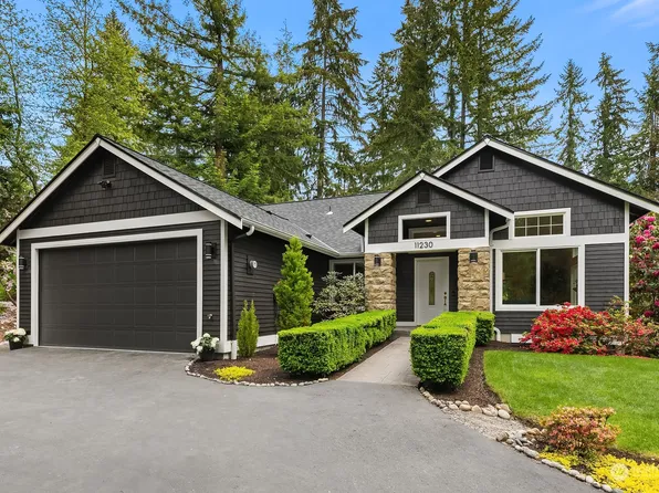 11230 W Lake Joy Drive NE, Carnation, WA 98014