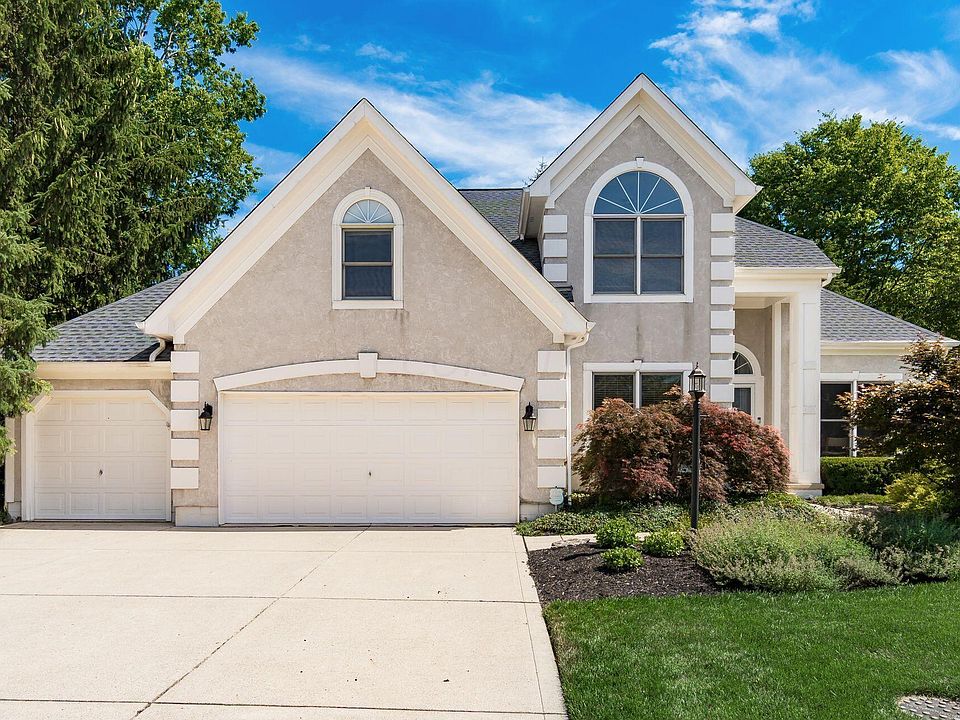 1st image of 7424 Charmonte Ct