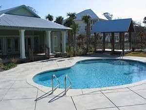 2nd image of 220 Seagrass Cir