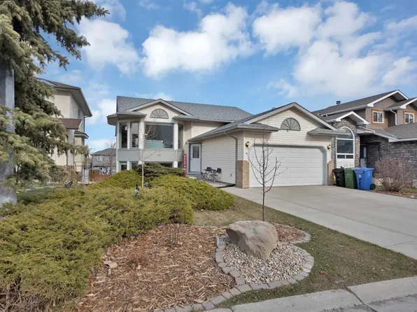 147 W Harvest Oak Cres NE, Calgary, AB T3K 4C8
