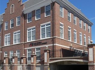 700 Main St SUITE 309, Pella, IA 50219