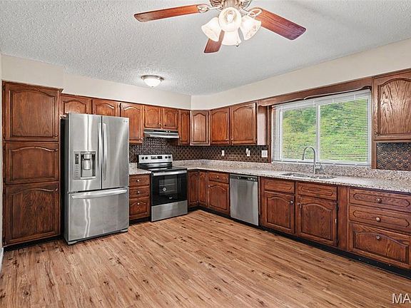 3rd image of 2523 Auburnhill Ct