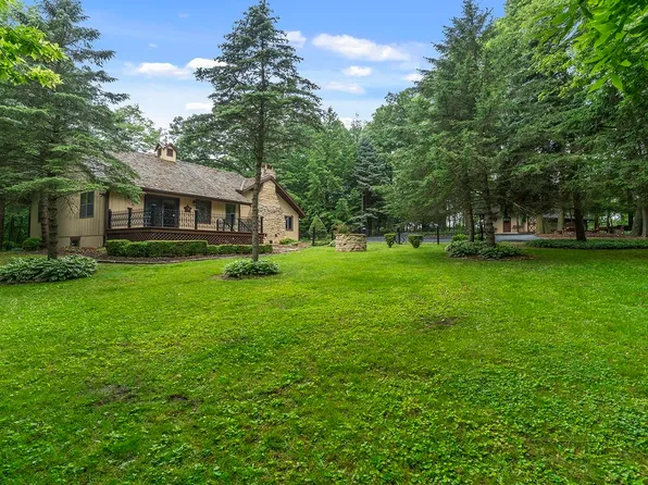 10289 Flory Rd, Lanark, IL 61046